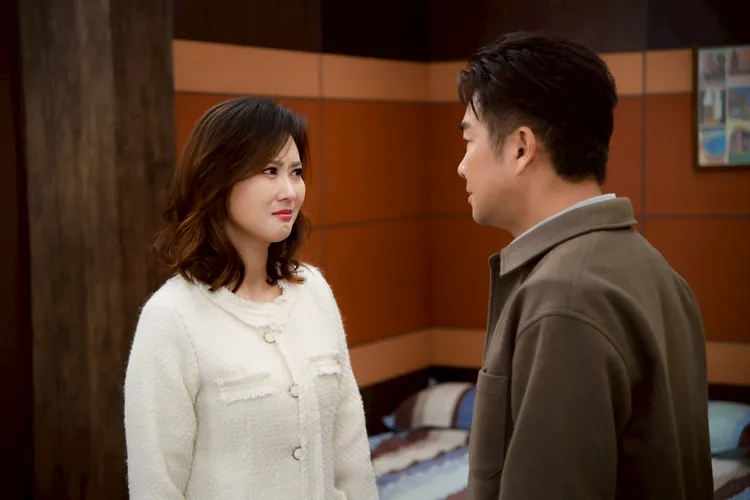 （左起）陳珮騏、謝承均。三立提供