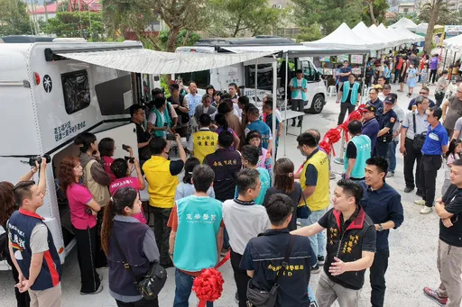 露營車變身「千萬級」巡迴醫療車　南投東華醫院打造「行動醫院」