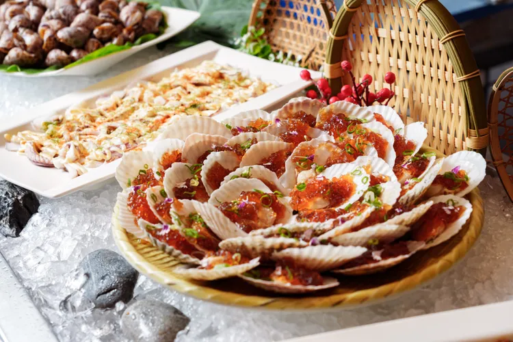 春季限定海味上桌，以鮮甜干貝結合清爽風味，呈現輕盈而富層次的季節饗宴。業者提供