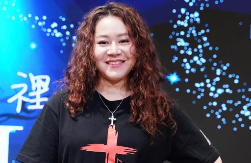 「靈魂歌姬」母去年10月中離世　整理遺物見「手寫信」淚崩