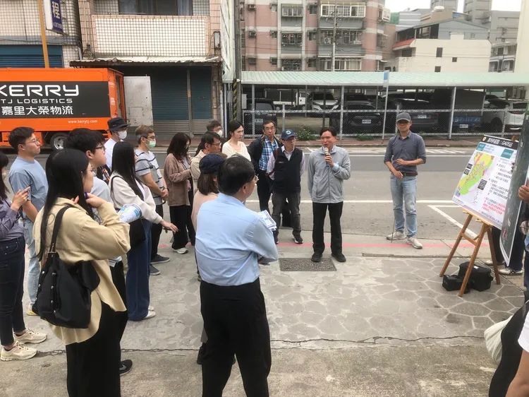 現場簡報。桃園市府捷運局提供