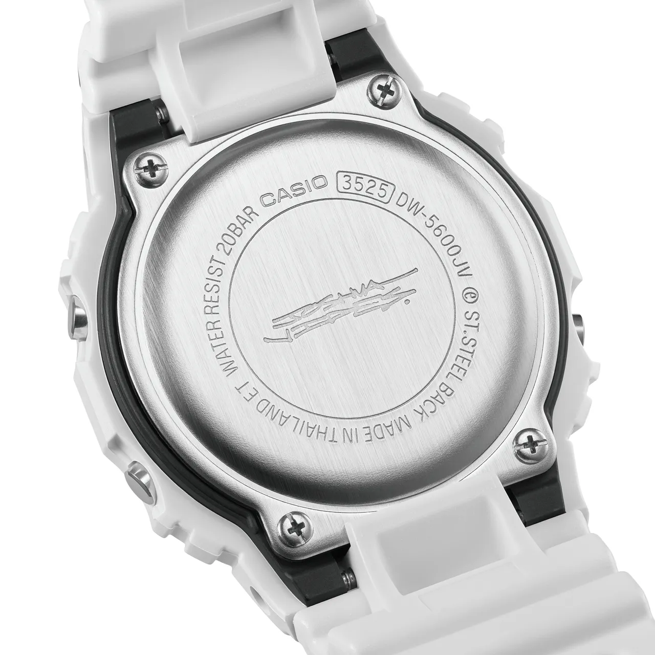 錶款背蓋刻有Joshua Vides專屬logo。品牌提供