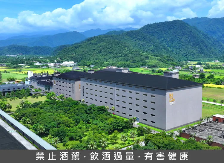 從宜蘭山林到倫敦頒獎台，噶瑪蘭威士忌以二十年匠心工藝，寫下台灣威士忌最耀眼的國際篇章。金車提供