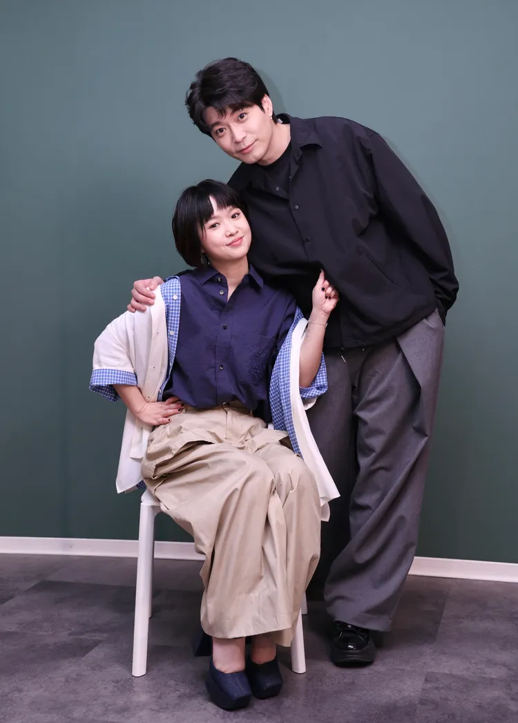 嚴正藍和侯彥西一搭一唱很爆笑。莊宗達攝