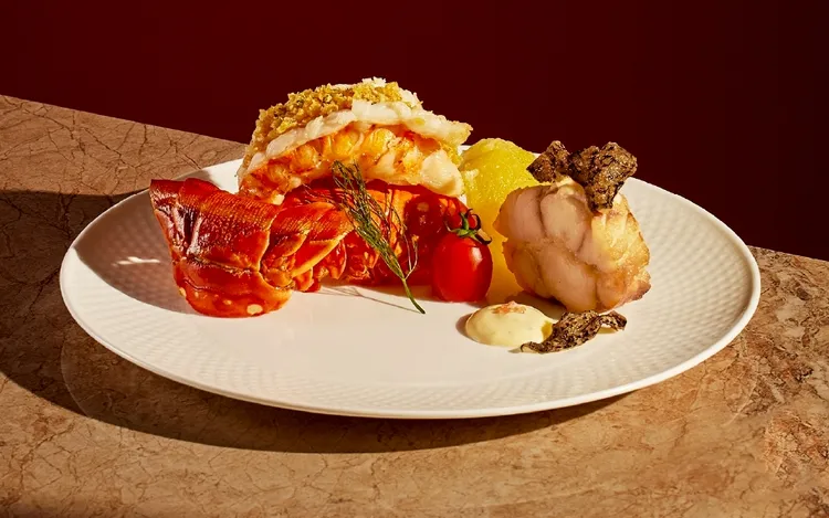 王品牛排推出母親節對姓名優惠，符合資格免費招待龍蝦餐。王品提供