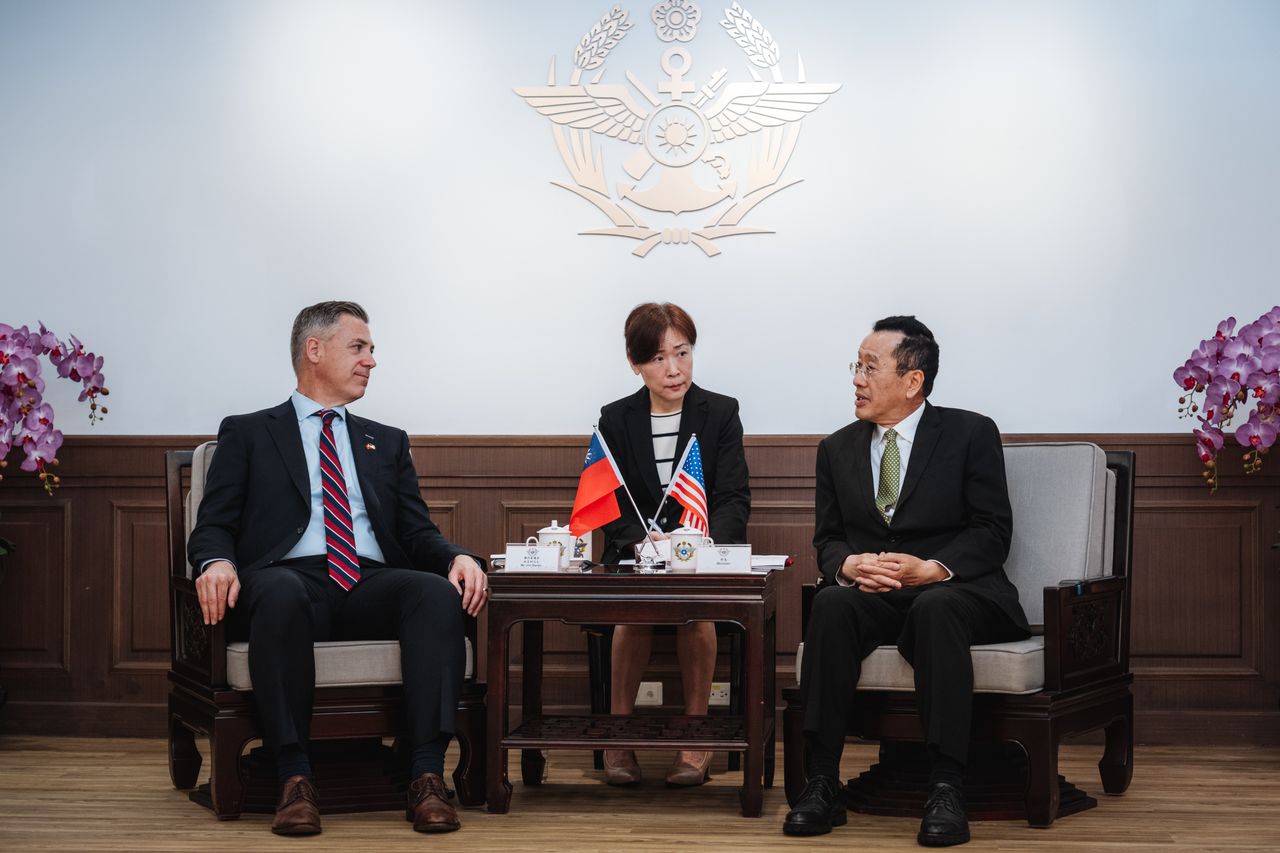 顧立雄接見美訪團 盼美方加速軍售案知會國會程序