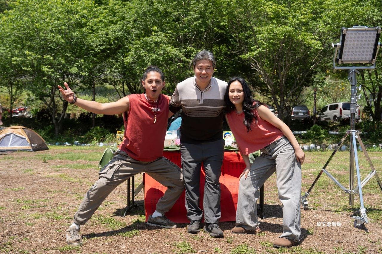 歌手呂薔自爆腳踏兩條船 《Sali Maku山上搖滾區》開鏡吐壓力