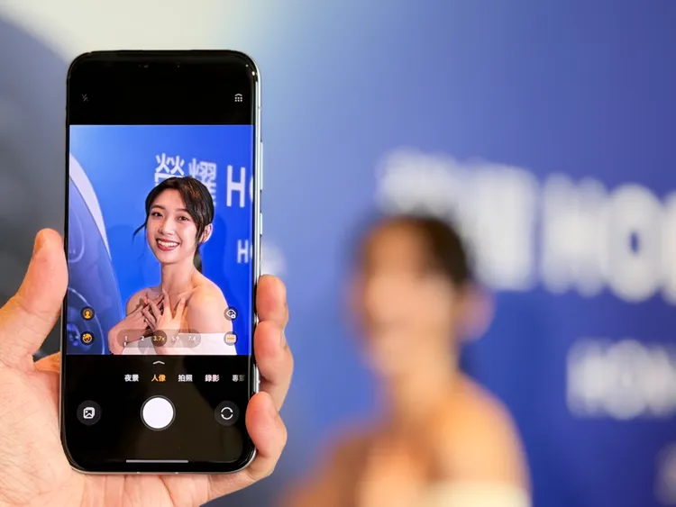 HONOR Magic8 Pro在人像拍照調色上相當的自然。趙筱文攝