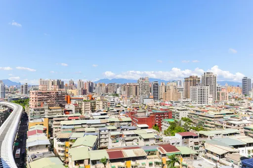 晚5年購屋雙北壓力更大　買房中位數攀升居住空間持續萎縮