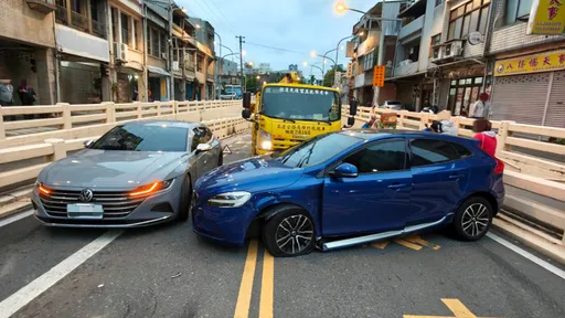 直行突偏移！女駕駛撞上對向車「堵住地下道」　2車8人送醫交通一度受阻