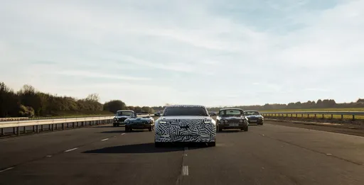 回溯經典、邁向電動化　Jaguar新世代四門GT現身在即