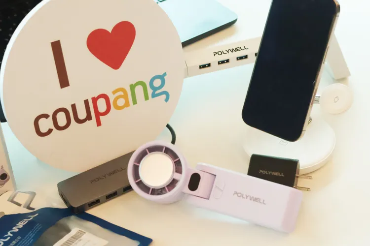 POLYWELL寶利威爾產品橫跨3C線材、手持式風扇等，酷澎WOW會員不限訂單金額皆可快速出貨。