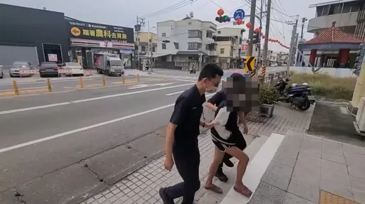 屏東長治女子入侵民宅！自行開燈開水還放狗　被逮才說是這原因