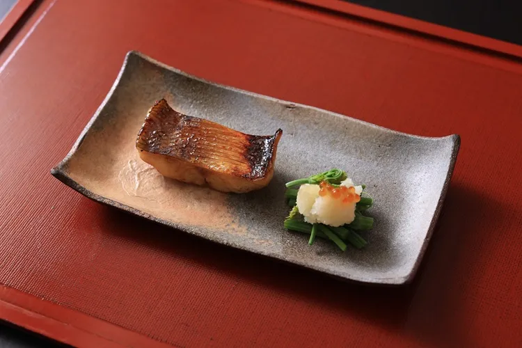 焼物。業者提供