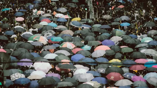 反送中7千人未起訴　港府帶往中國「認識國家」協助更生