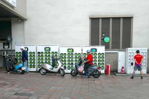 六都公告電動機車補助方案 　「電池資費補助」成重要公約數