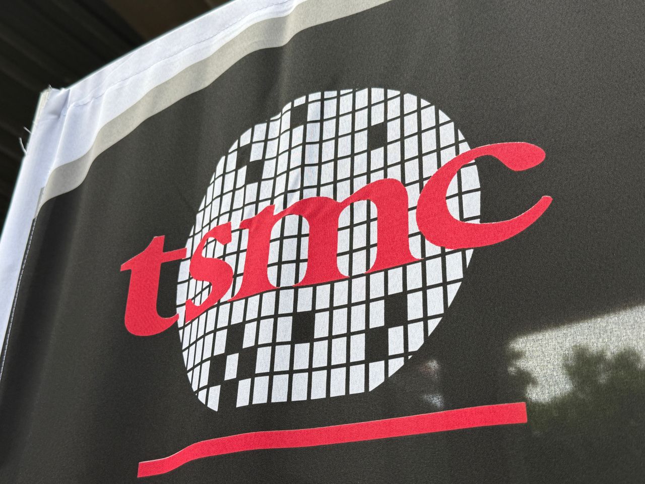 台積電今發1556億股息!張忠謀可領7.5億 最大贏家是它