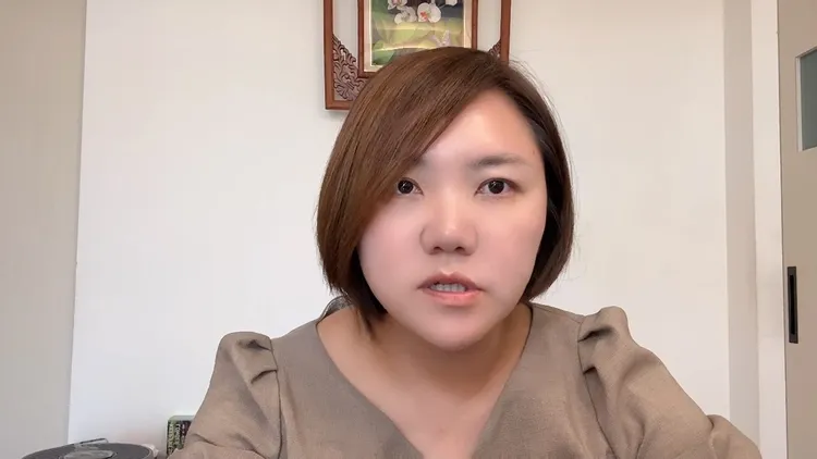 邱于軒表示，標示瑕疵並非惡意欺瞞，而是行政程序上的「認知誤差」。翻攝畫面