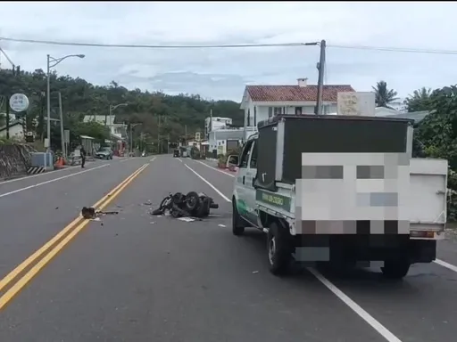 台11線東河路段死亡車禍　小貨車擦撞機車男騎士送醫不治