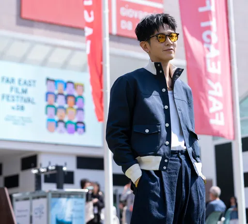 柯震東吃肥耍廢胖10公斤　餐廳開唱義大利文歌被請客