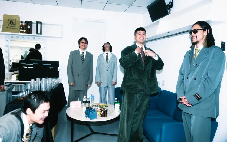 落日飛車喊話盼感受高雄熱情。華納音樂提供