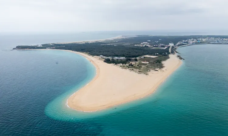「沙尾」是吉貝嶼上最具代表性的沙灘。田欣雲攝