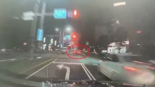 苗栗毒蟲載2女拒檢街頭狂竄　連闖13個紅燈被逮！再吞40張罰單