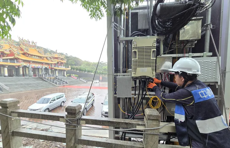 中華電信導入「AI＋5G SA＋低軌衛星」技術應援白沙屯媽祖進香。中華電信提供