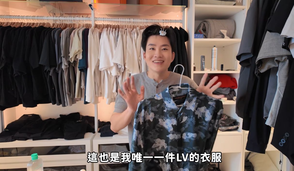 Joeman有潔癖卻在床上吃東西!邀帥哥員工同床「好Gay喔」