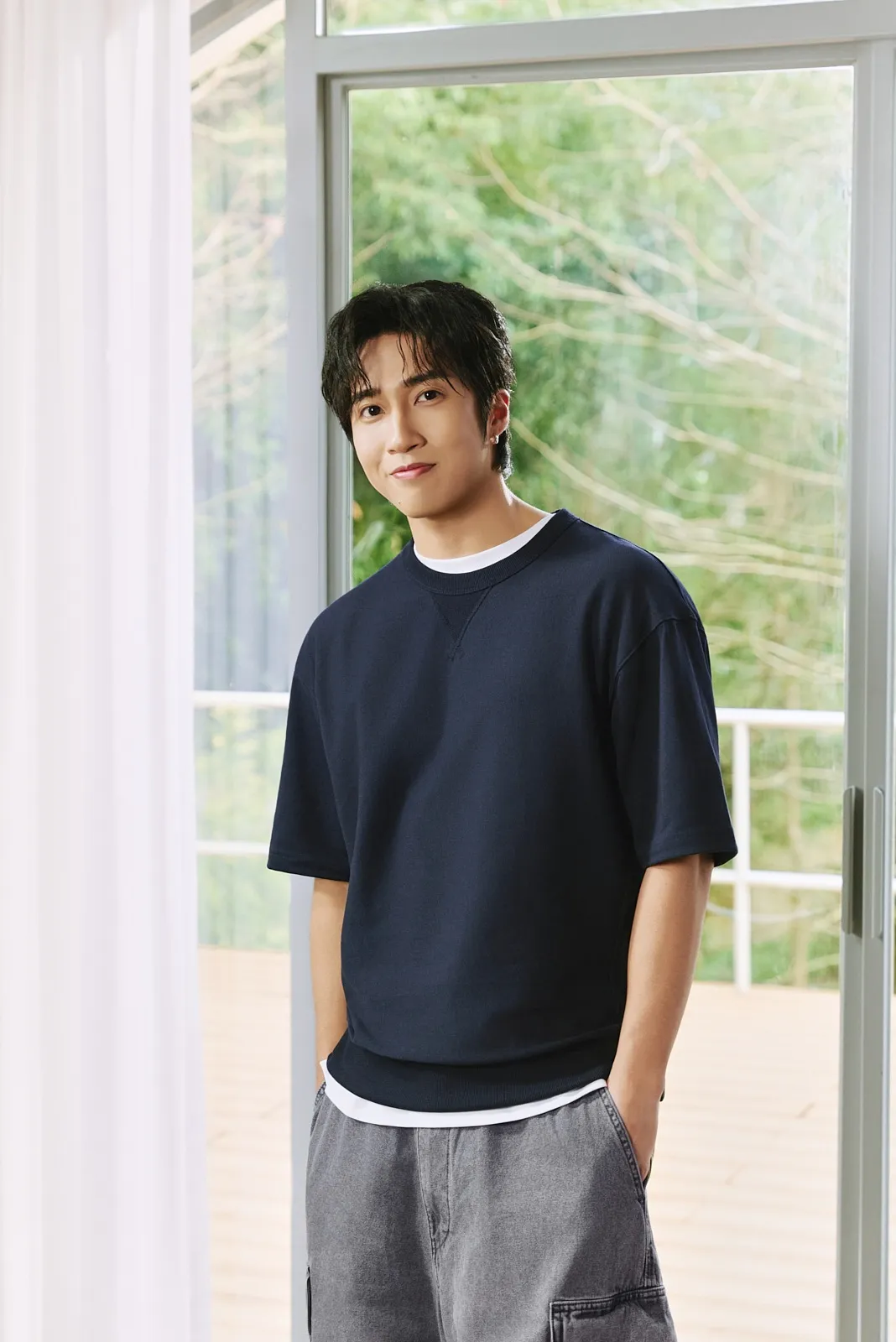 婁峻碩帥氣示範「不挑T系列」。品牌提供