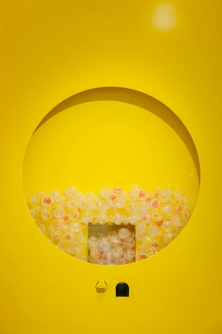 現場設置了NEON巨型扭蛋機。品牌提供