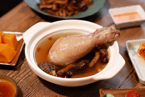 名廚林明健打造養生煲湯「好好養湯」進駐春大直　五款老火湯滋養