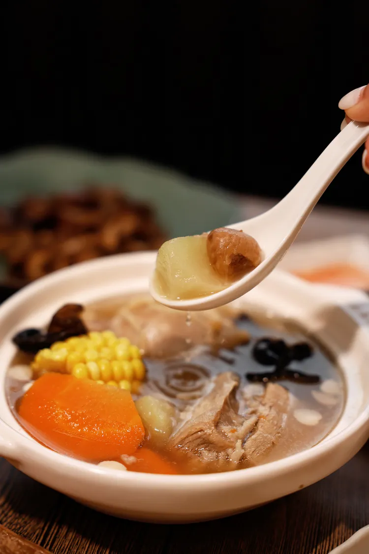 佛手瓜玉米南北杏排骨湯。業者提供