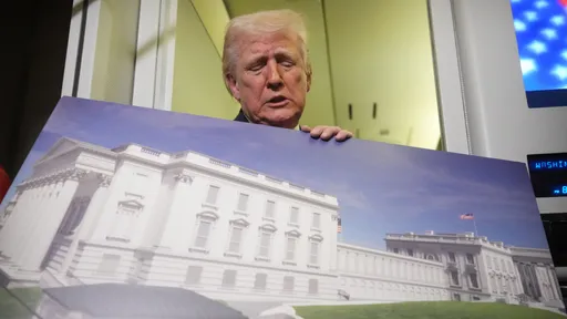 絕不浪費好危機！暗殺事件後川普大讚妻冷靜　推銷白宮宴會廳