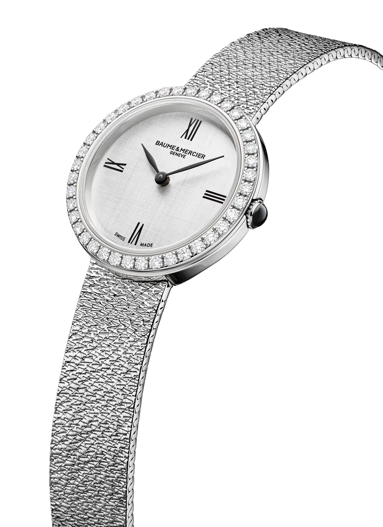 名士錶Joia M0A10850，28mm ，精鋼鑲鑽（40顆）錶殼 ，銀色緞面十字紋錶盤 ，精鋼壓紋網狀錶帶，石英機芯（Ronda 751），防水深度50米，12萬6700元。品牌提供
