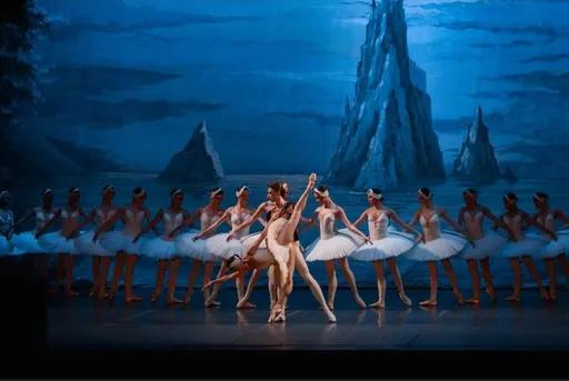 譽國際基輔芭蕾舞團　8/21至8/23獻上古典芭蕾巔峰之作《天鵝湖》