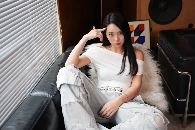 曾薀帆近日帶著新歌回歸，首度鬆口當年分手後的心碎過程。彭欣偉攝