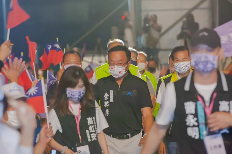 新竹市議會副議長余邦彥也宣布不參選，並表示希望給年輕世代更多機會。翻攝高虹安臉書