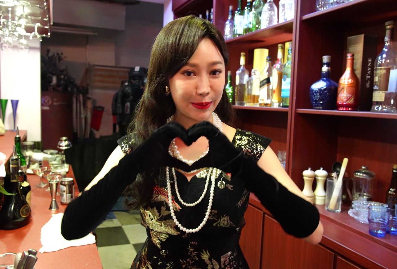黃露瑤壓力太大!失眠苦練調酒 為身材不敢吃便當