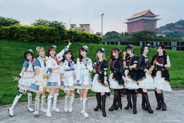 Poppin’Party、Roselia接力登場，全場合唱嗨到失控。OOPART提供