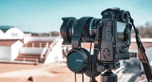 電視台徵「大胸妹」拍攝摸乳巷　表明無酬勞遭網轟爆