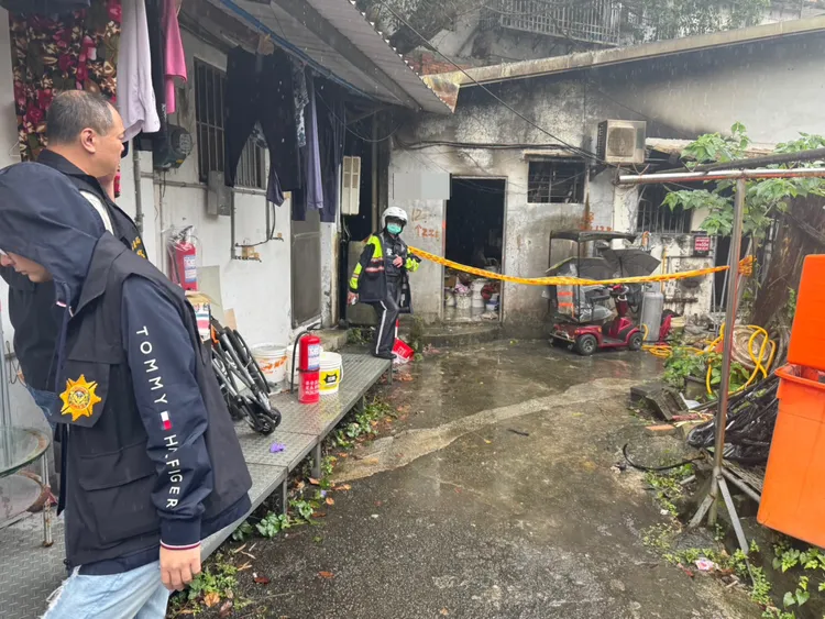 警方拉起封鎖線調查。翻攝畫面