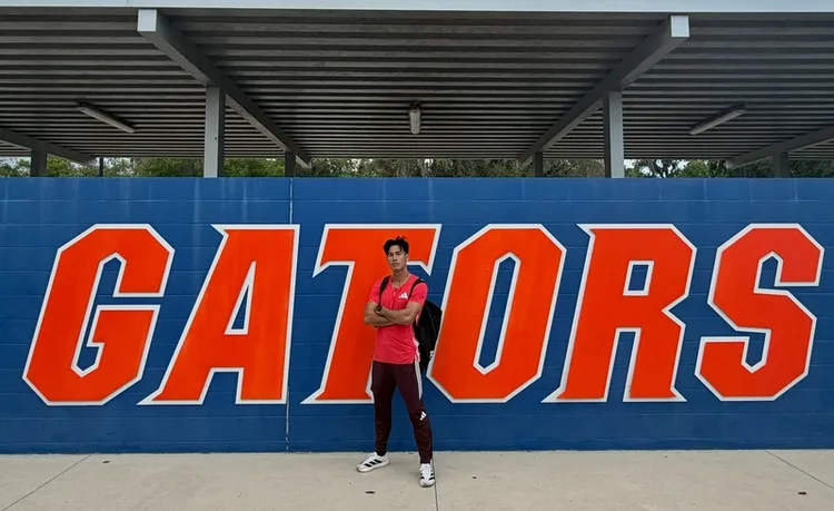 楊俊瀚19日出戰在美國舉行的湯姆．瓊斯紀念田徑邀請賽，他在男子100公尺飆出10秒11成績，一舉達標名古屋亞運。前勁國際運動管理顧問有限公司提供