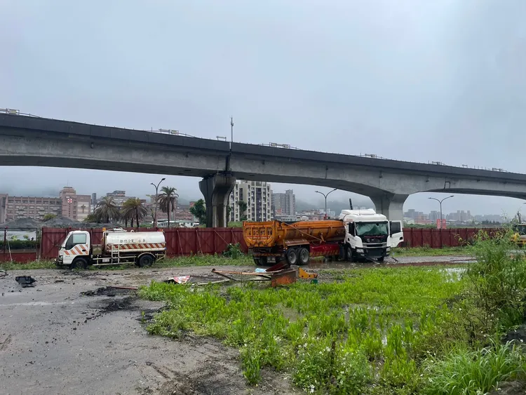 郭姓聯結車駕駛經查沒有毒駕或酒駕，詳細肇事原因還在調查中。翻攝畫面