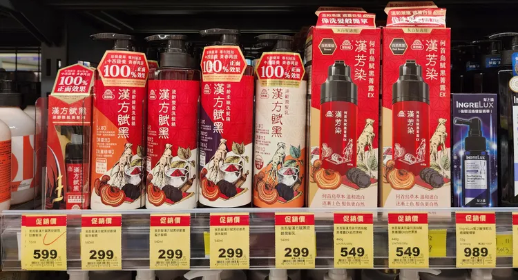 「漢方賦黑」逆齡洗護系列也是全聯超受歡迎的髮品，從洗髮、護髮、保養頭皮，一次包辦。
