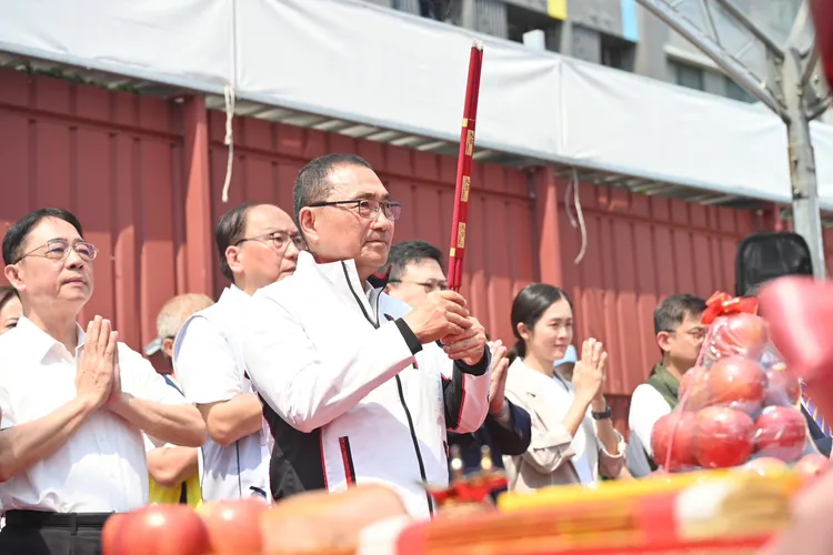侯友宜表示，三鶯線沿線共規劃7處捷運開發案，目前已成功招商5處，預計可吸引約485億投資，引入1.4萬人口，促進三鶯地區發展。市府提供