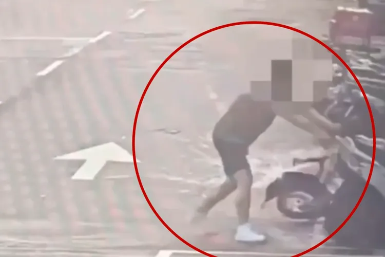 美籍男子犯案過程全被監視器拍了下來，共有8輛機車受損，他不僅挨告還要負起賠償責任。翻攝畫面