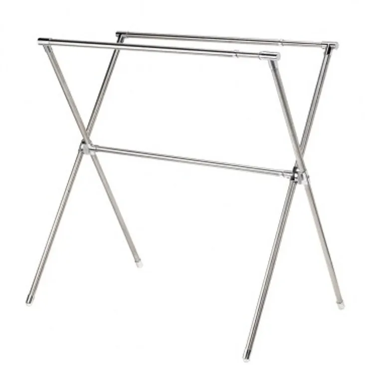 特力屋X型曬衣架不鏽鋼升級版1990元。特力屋提供