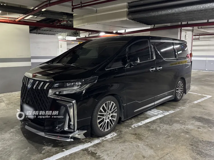 Gino擁有要價318萬元的Toyota Alphard。特勤中心攝