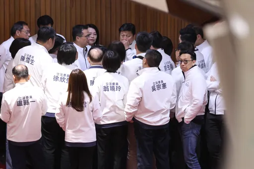 被告知「免去鄭習會」　藍委狂謝鄭麗文！他傻眼：別高興太早